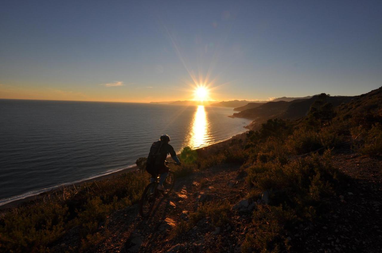 Residence Finale Bike And Beach Finale Ligure Ngoại thất bức ảnh